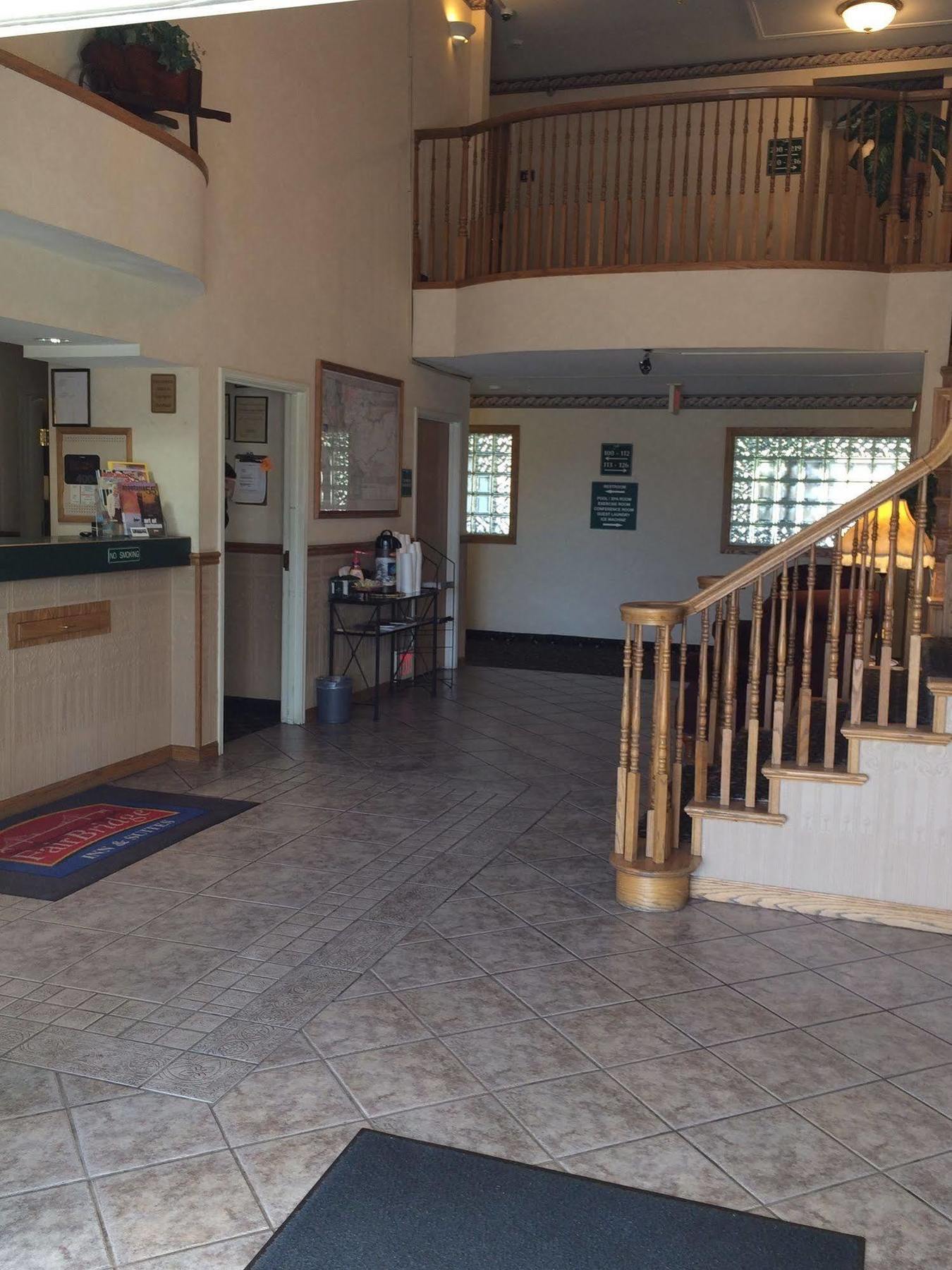 Fairbridge And - Hotel