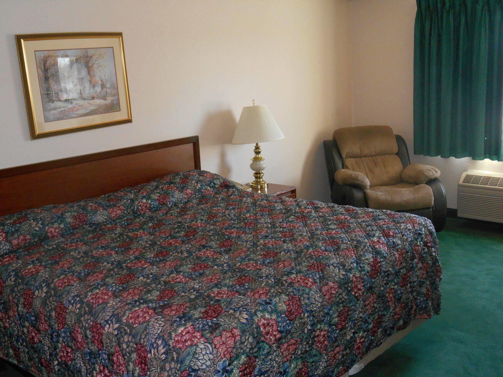 Fairbridge Inn&suites - Miles Hotel 2*