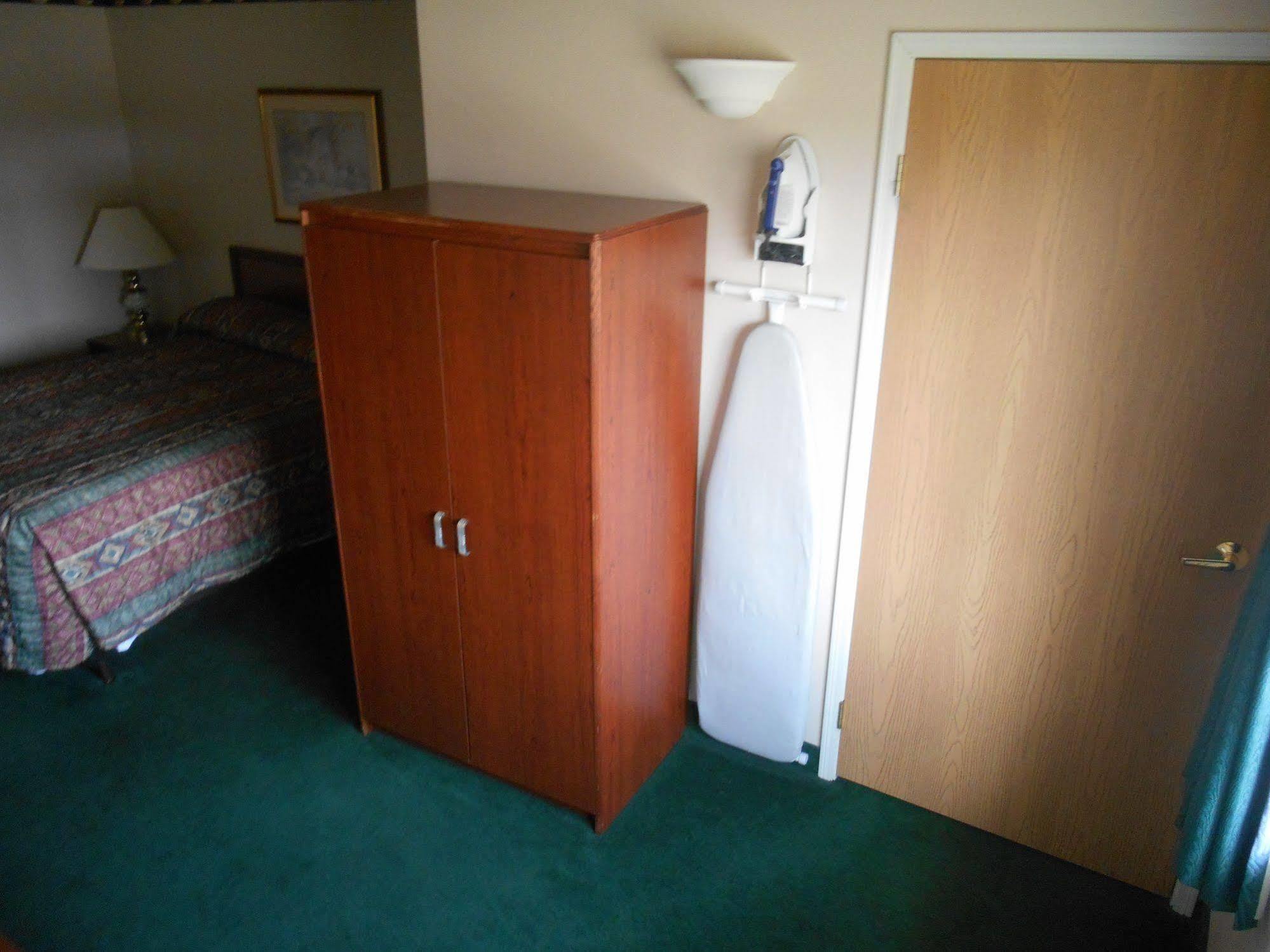 Hotel Fairbridge Inn&suites - Miles Miles City