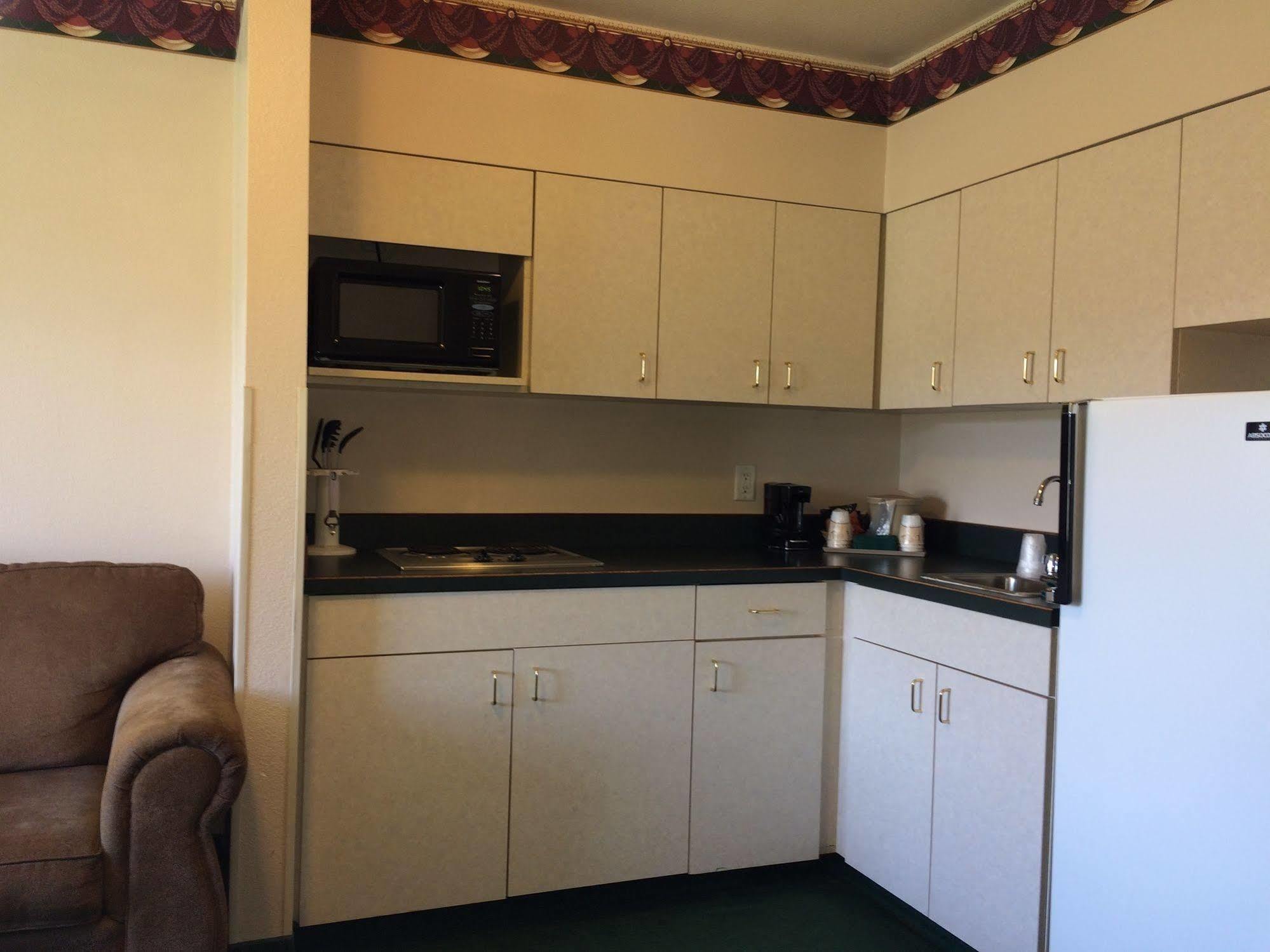 Fairbridge Inn&suites - Miles Hotel Miles City