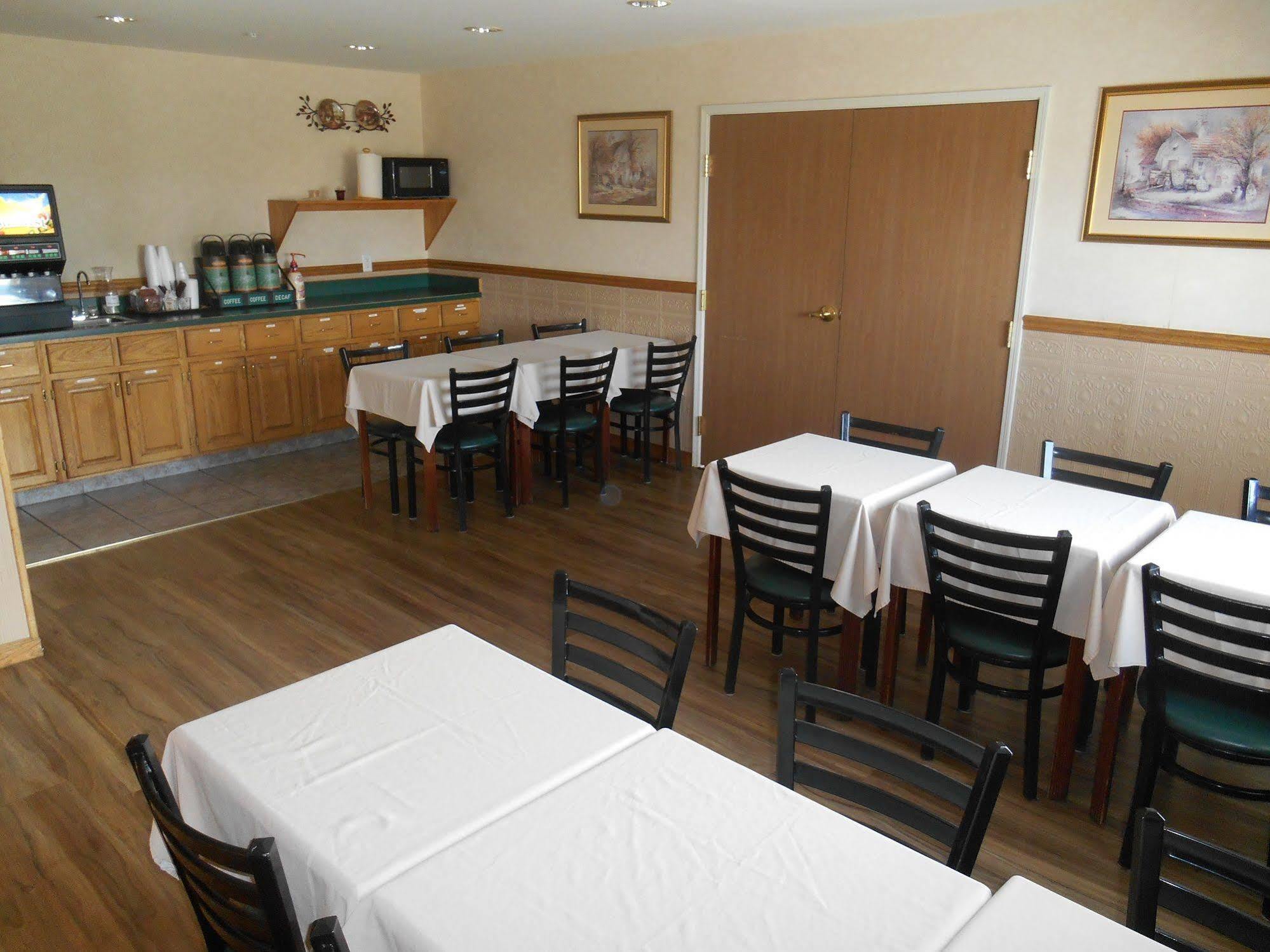 Fairbridge Inn&suites - Miles Hotel 2*