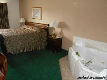 Fairbridge Inn&suites - Miles 2* Miles City